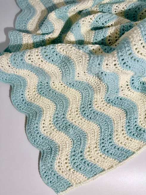Crochet Babies and kids blanket, wave pattern, worsted wool and cotton blend
